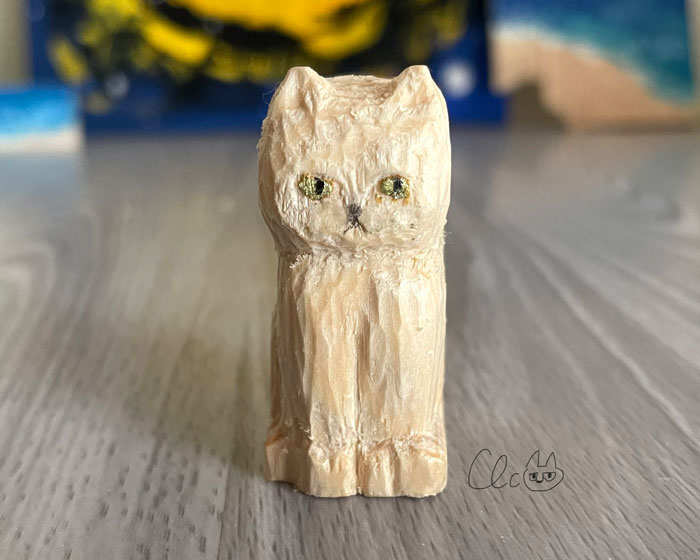 木彫りの猫